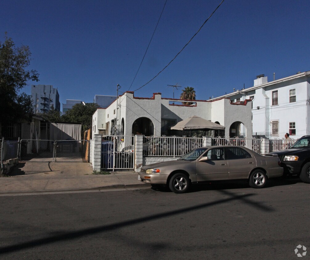 Building Photo - 1335-1337 N New Hampshire Ave