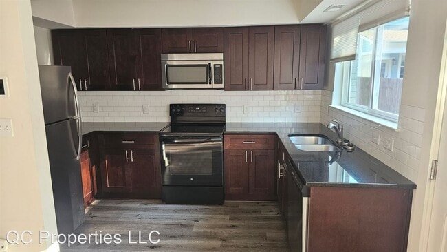 Building Photo - 2 br, 1 bath House - 310 State St apt B