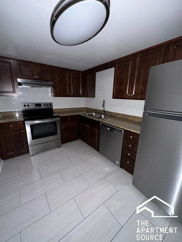 Primary Photo - 525 N Quentin Rd