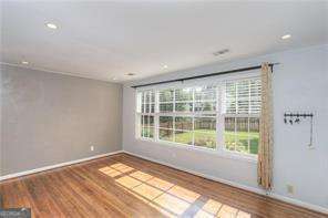 Foto del edificio - 923 S Candler St