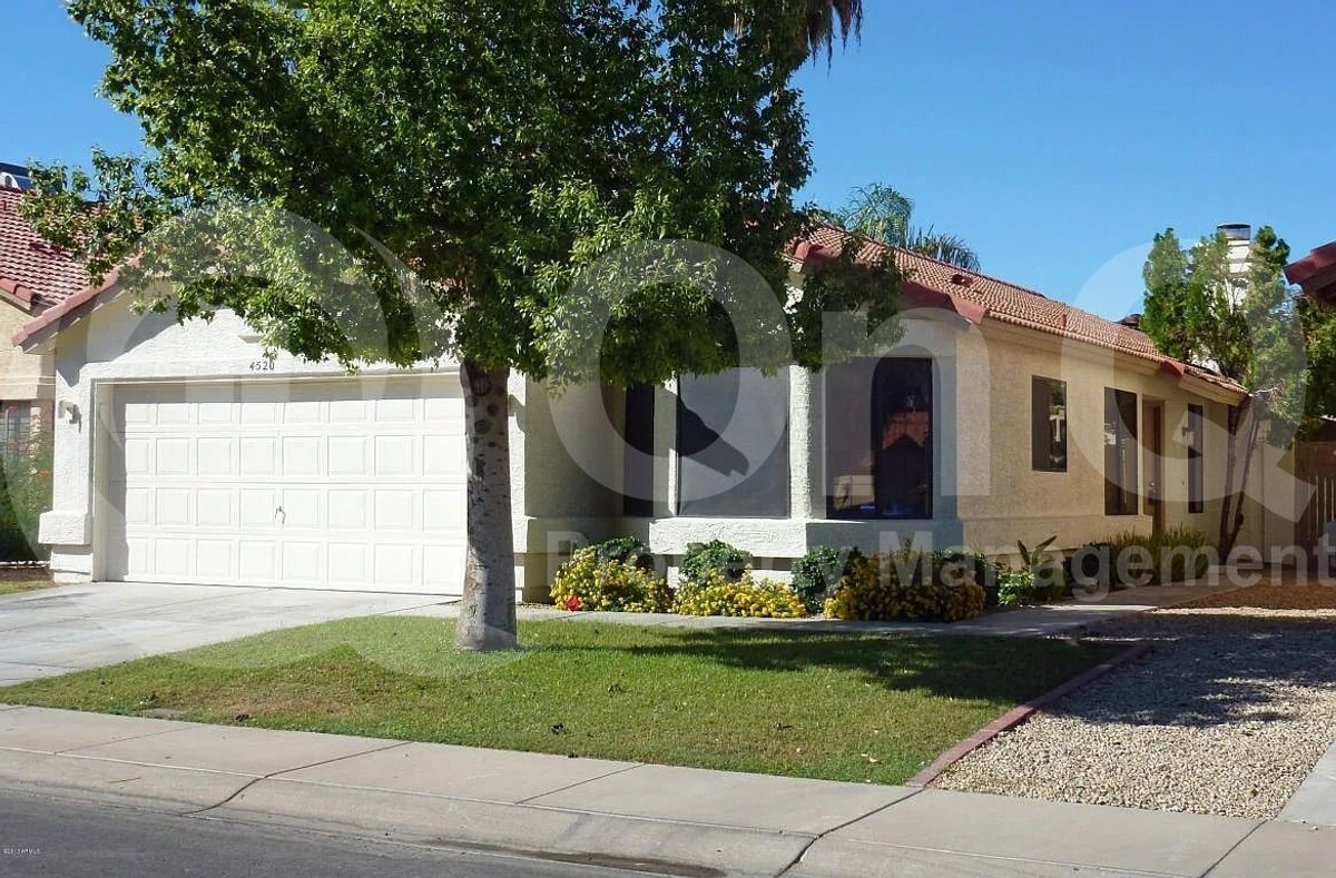 Foto principal - 4520 E Wildwood Dr