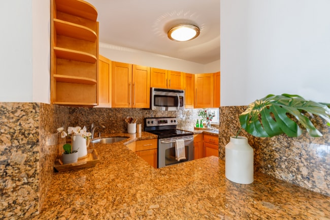 Foto del edificio - 600 76th St