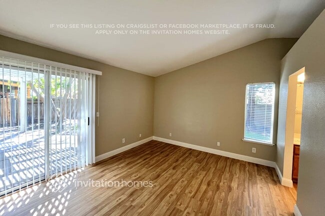 Foto del edificio - 2522 Drummond Dr