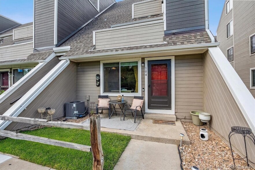Primary Photo - 5250 S Huron Way Unit 104