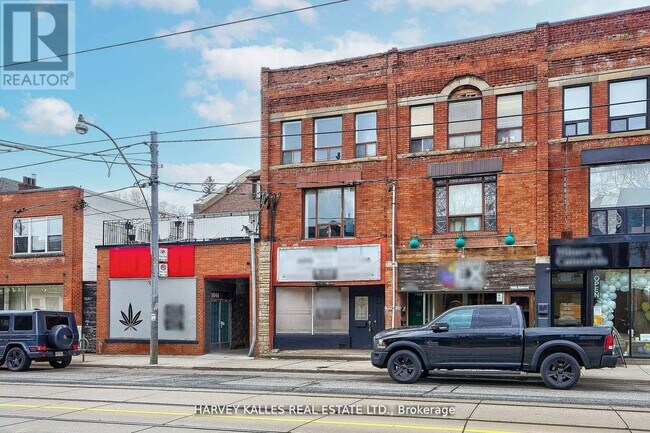 Photo du bâtiment - 1046 Bathurst St