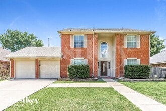 Building Photo - 7801 Park Ln