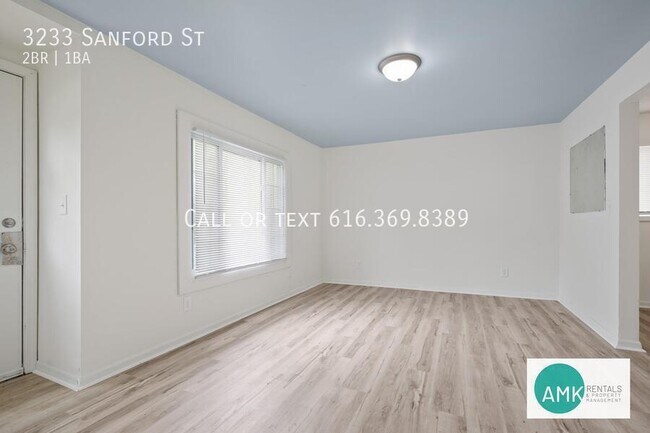 Foto del edificio - 3233 Sanford St