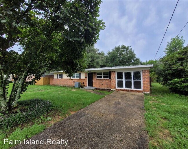 Building Photo - 6413 Julia Dr