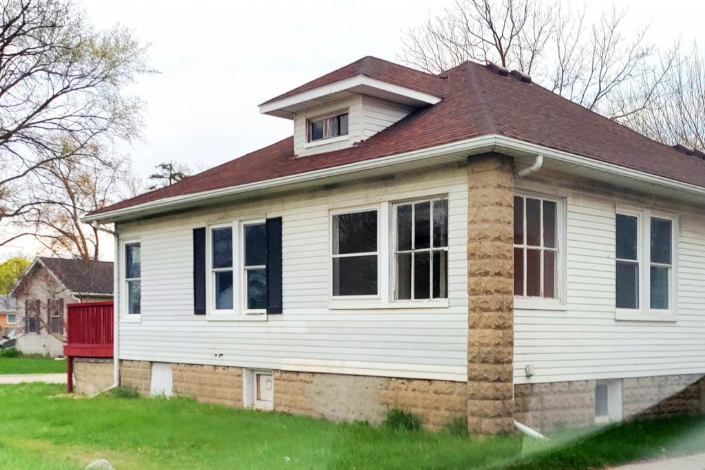 Primary Photo - 18227 Beech Daly Rd