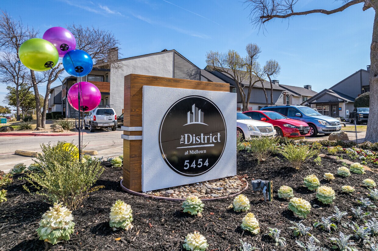 Foto principal - District at Midtown