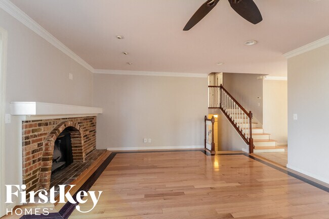 Foto del edificio - 3051 Willow Wood Dr