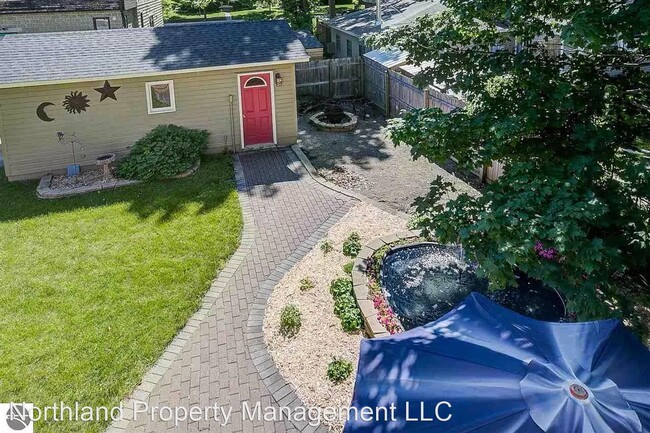 Foto del edificio - 3 br, 2 bath House - 1009 Randolph St