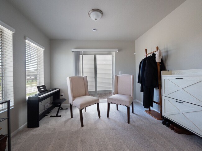 Foto del edificio - 9460 Oro City Loop