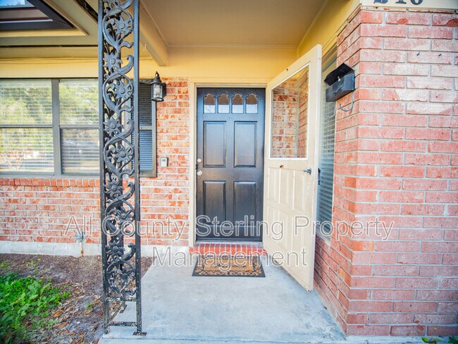 Foto del edificio - 246 SE Tribble St