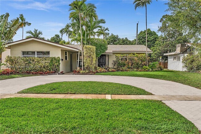 Foto del edificio - 2114 N 44th Ave