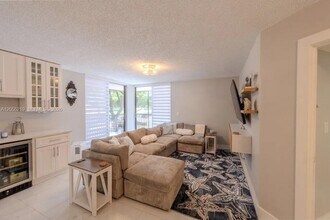 Building Photo - 10451 W Broward Blvd