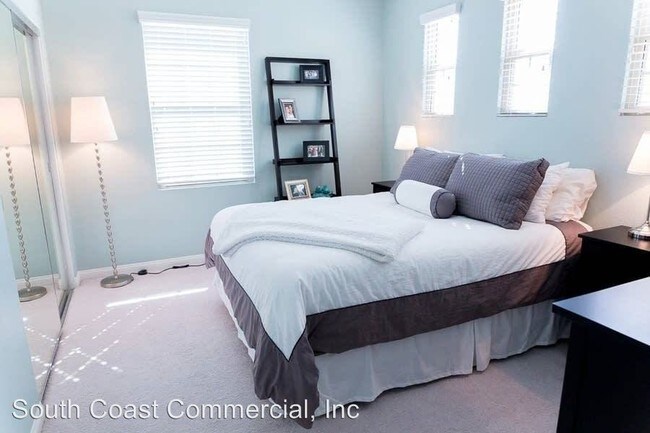 Foto del edificio - 6193 Blue Dawn Trl