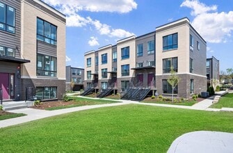Building Photo - 1300 Catalina Ct.