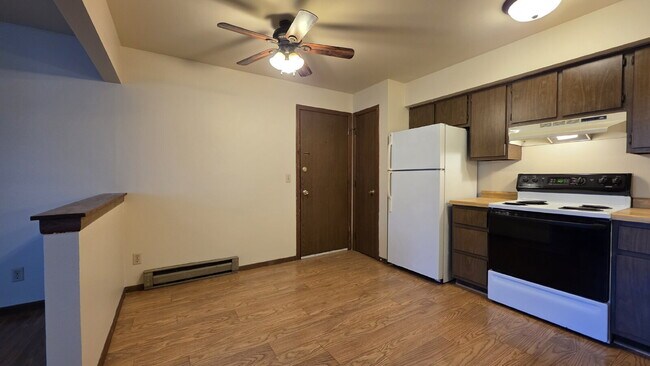 Building Photo - 2500 Honey Lou Ct