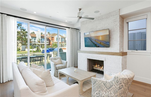 Building Photo - 708 Heliotrope Ave