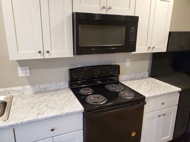 Foto del edificio - 2 Bedroom, 1 Bath apartment