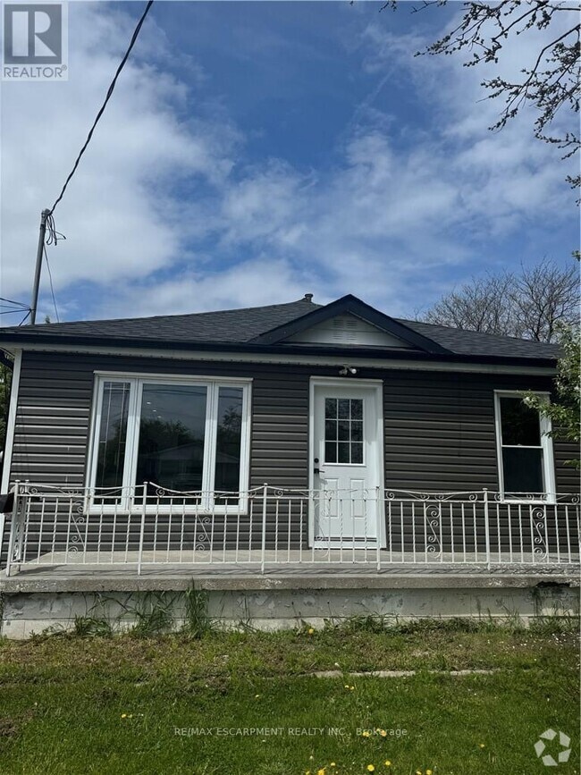 Building Photo - 267 Millen Rd
