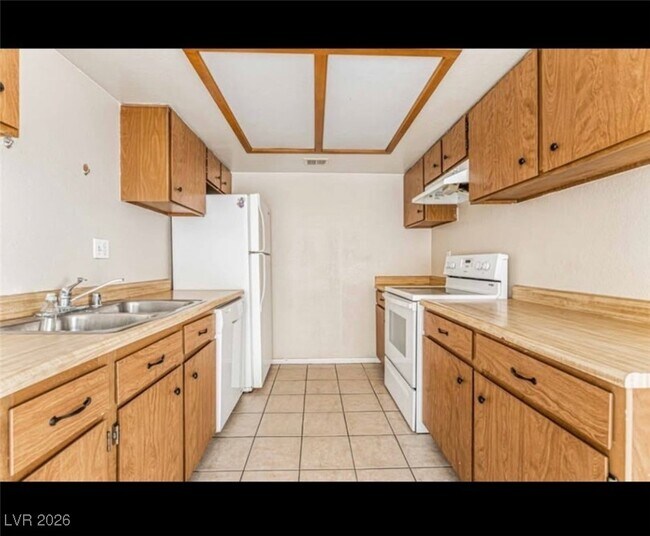 Building Photo - 5264 Child Ct