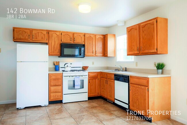 Building Photo - 142 Bowman Rd - 3 beds, 1 full and 1 half ...