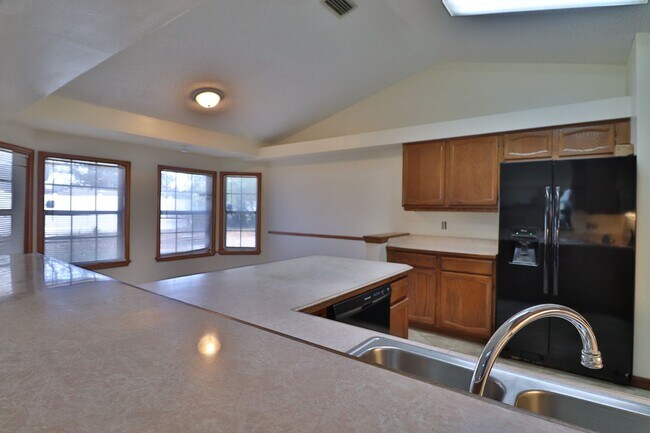 Foto del edificio - 3/2/2 Split plan with over 2100 square feet