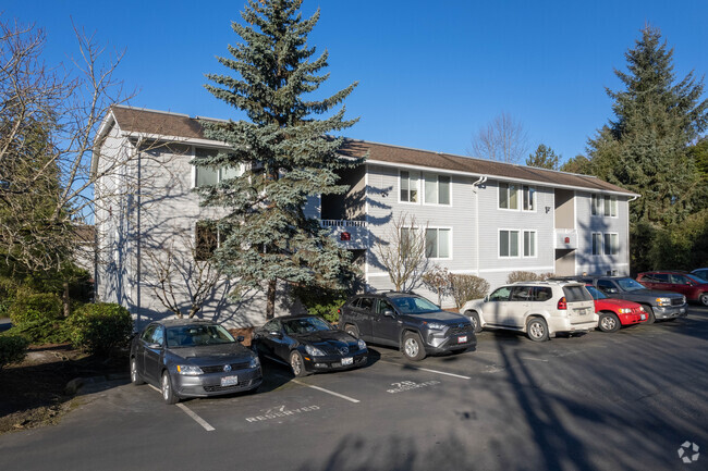 Exterior - Sunset Pointe Apartments