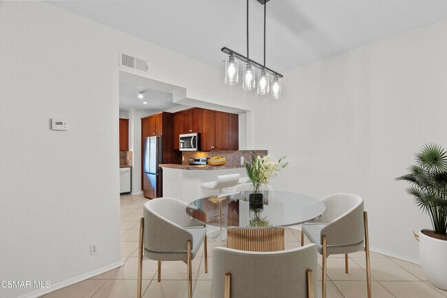 Foto del edificio - 5580 Spanish Oak Ln