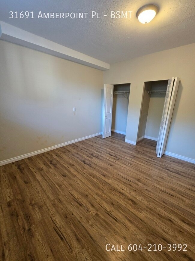 Building Photo - Spacious 2 Bedroom Basement – West Abbotsford