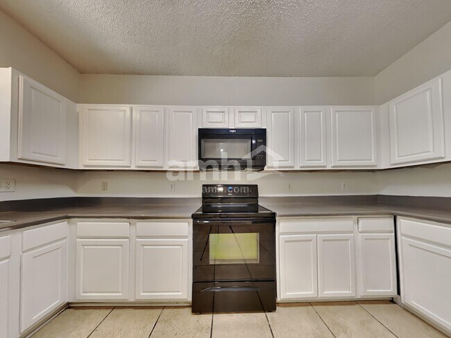 Foto del edificio - 2613 Fox Creek Dr