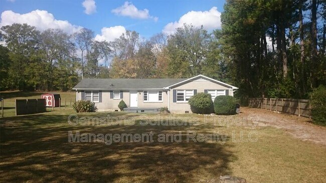 Building Photo - 200 Sharon Cir