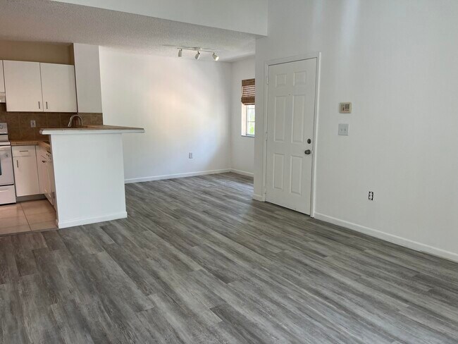 Building Photo - 1721 Village Blvd
