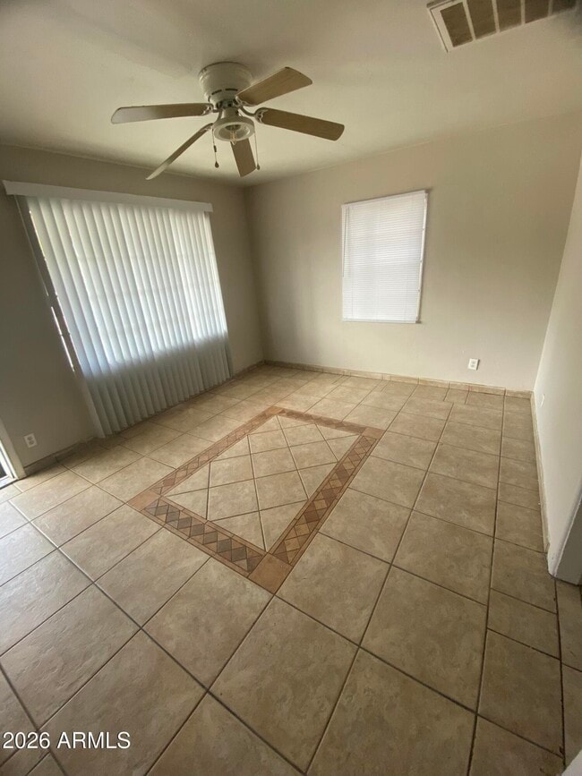 Foto del edificio - 6547 N 59th Dr