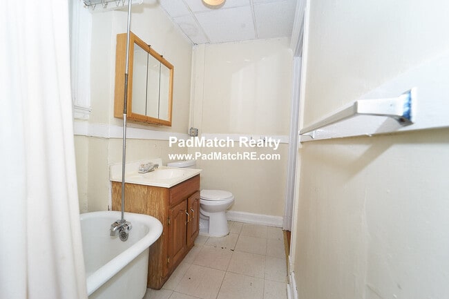 Building Photo - 218 South St