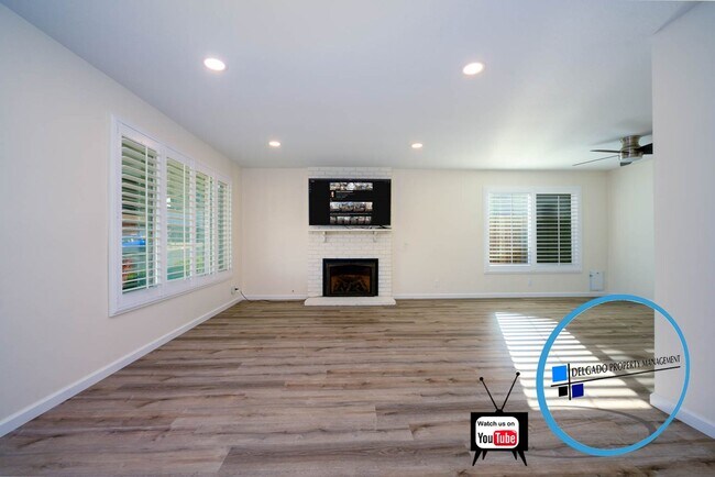 Building Photo - Benicia gorgeous 4bedroom split-level home