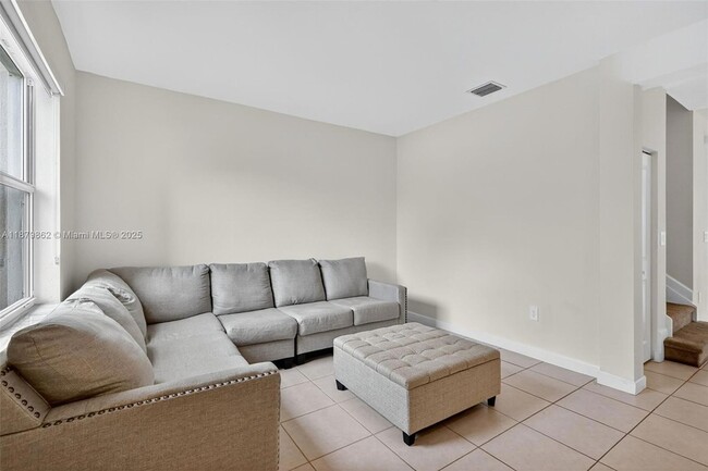 Foto del edificio - 1676 SE 26th Ter