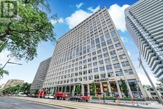 Building Photo - 111 St Clair Ave W