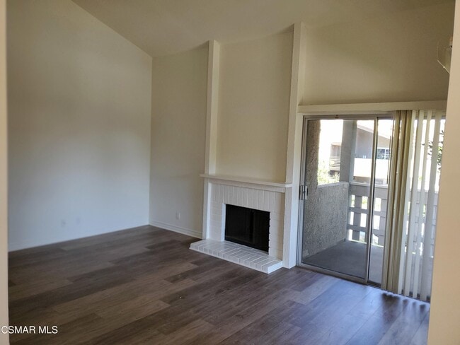 Building Photo - 427 Arbor Ln Ct