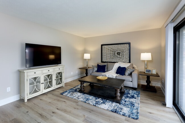 Oak Tree Apartments Hudsonville Mi Apartments Com