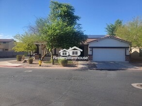 Building Photo - 2256 E Pima Ave