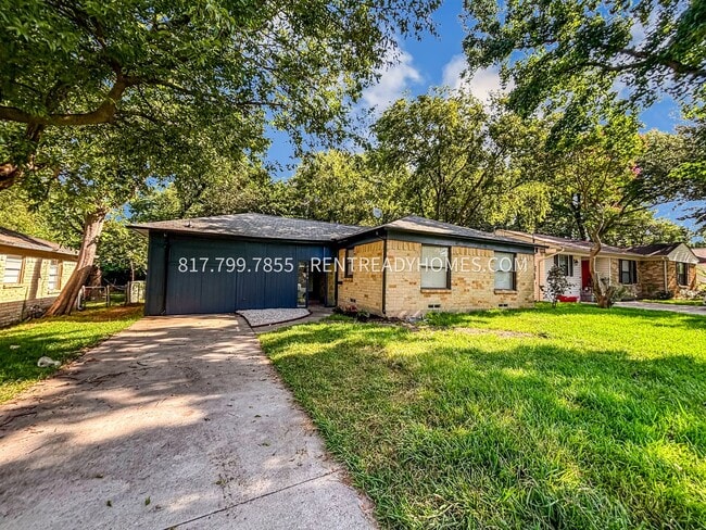 Photo - 621 Cedar Dr House
