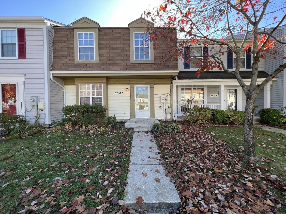 Foto principal - Modern 2 Level Townhome