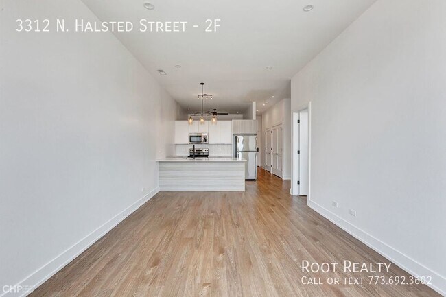 Building Photo - North Halsted / East Lakeview - 2-Bedroom ...