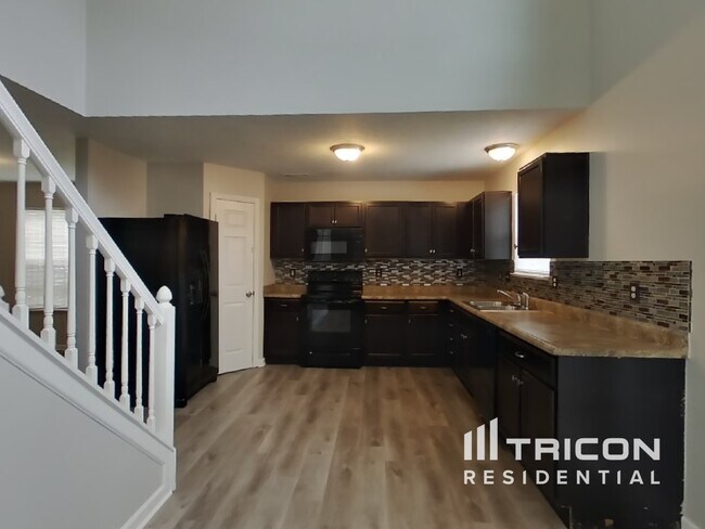 Building Photo - 639 Geronimo Dr