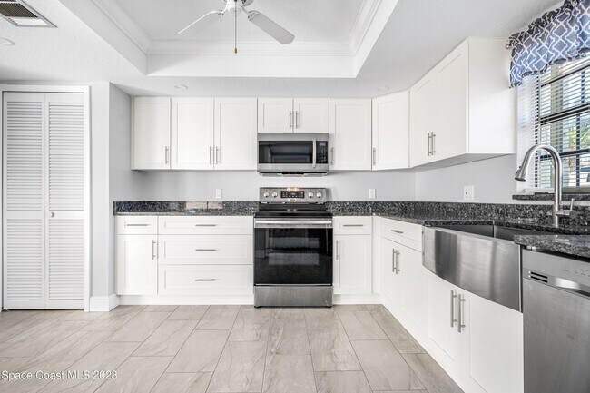 Foto del edificio - 1080 Park Ridge Pl