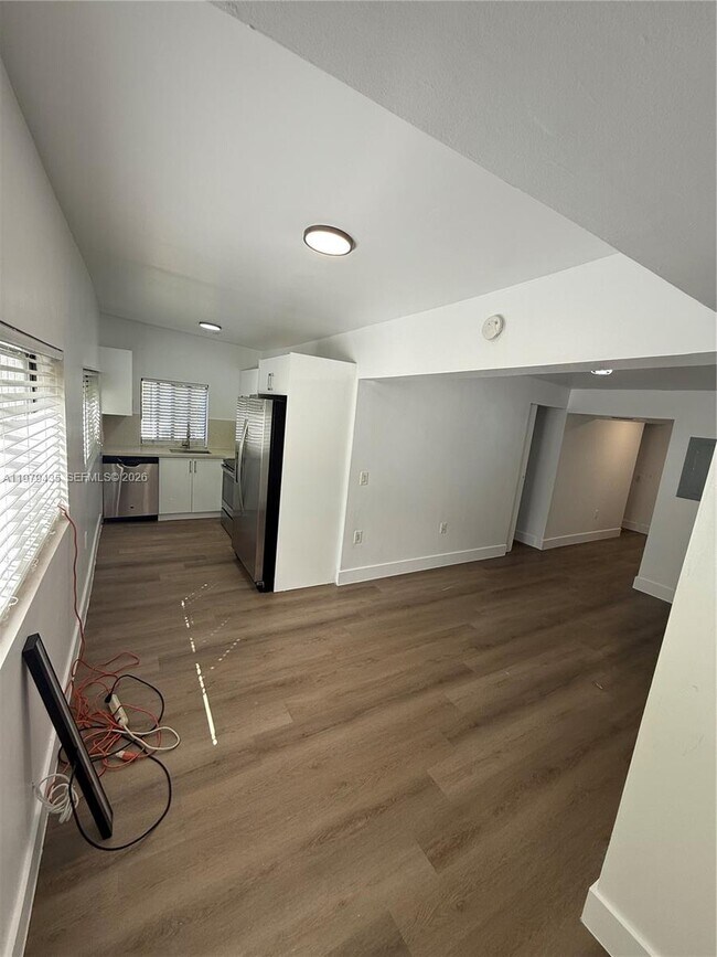 Foto del edificio - 5451 NW 6th Ave