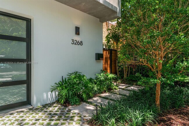 Foto del edificio - 3268 Gifford Ln
